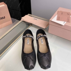 Miu Miu flat shoes